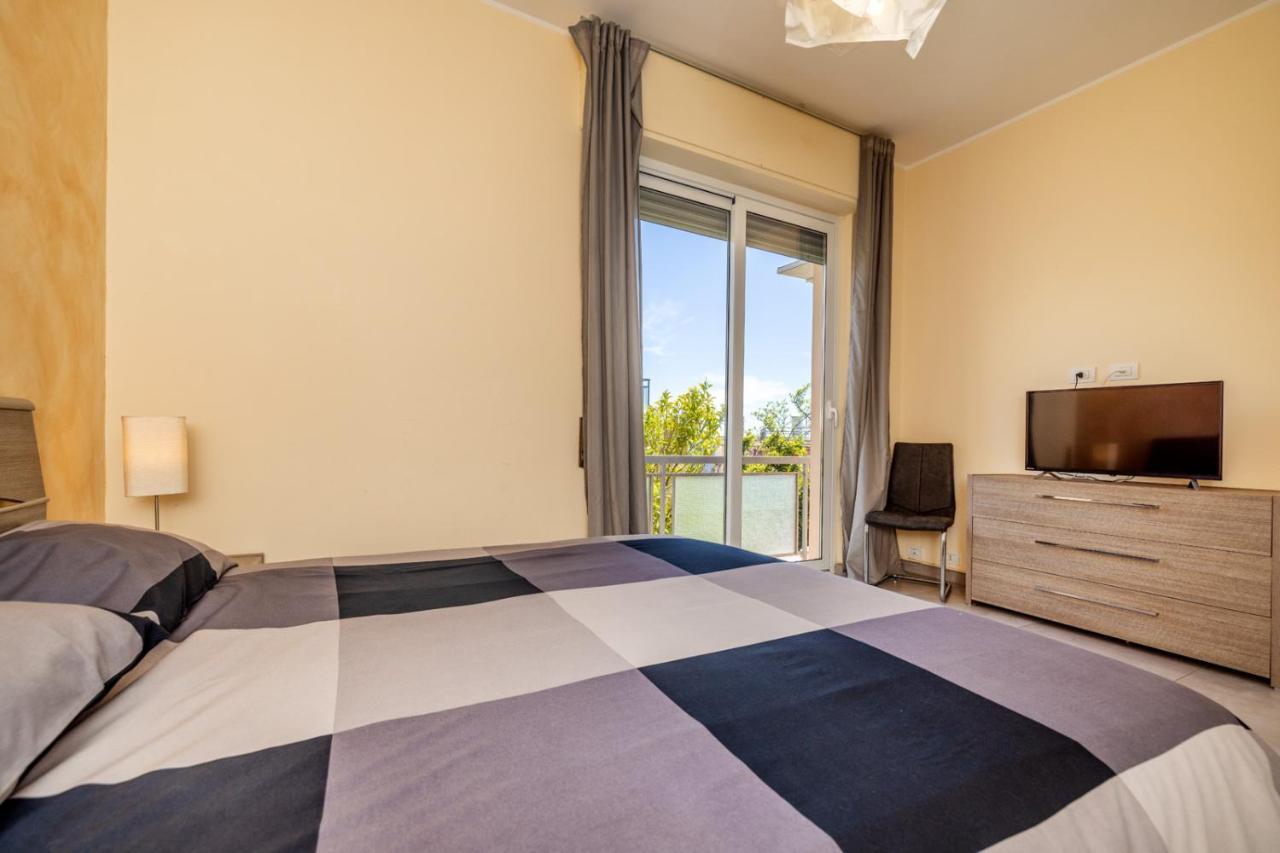 Casa Matilde - Appartamento Vista Mare - Con Posto Auto Finale Ligure Extérieur photo
