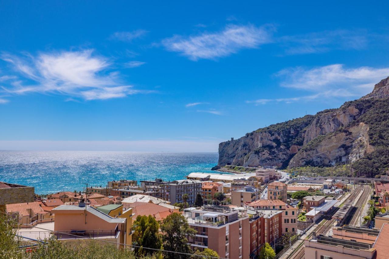 Casa Matilde - Appartamento Vista Mare - Con Posto Auto Finale Ligure Extérieur photo