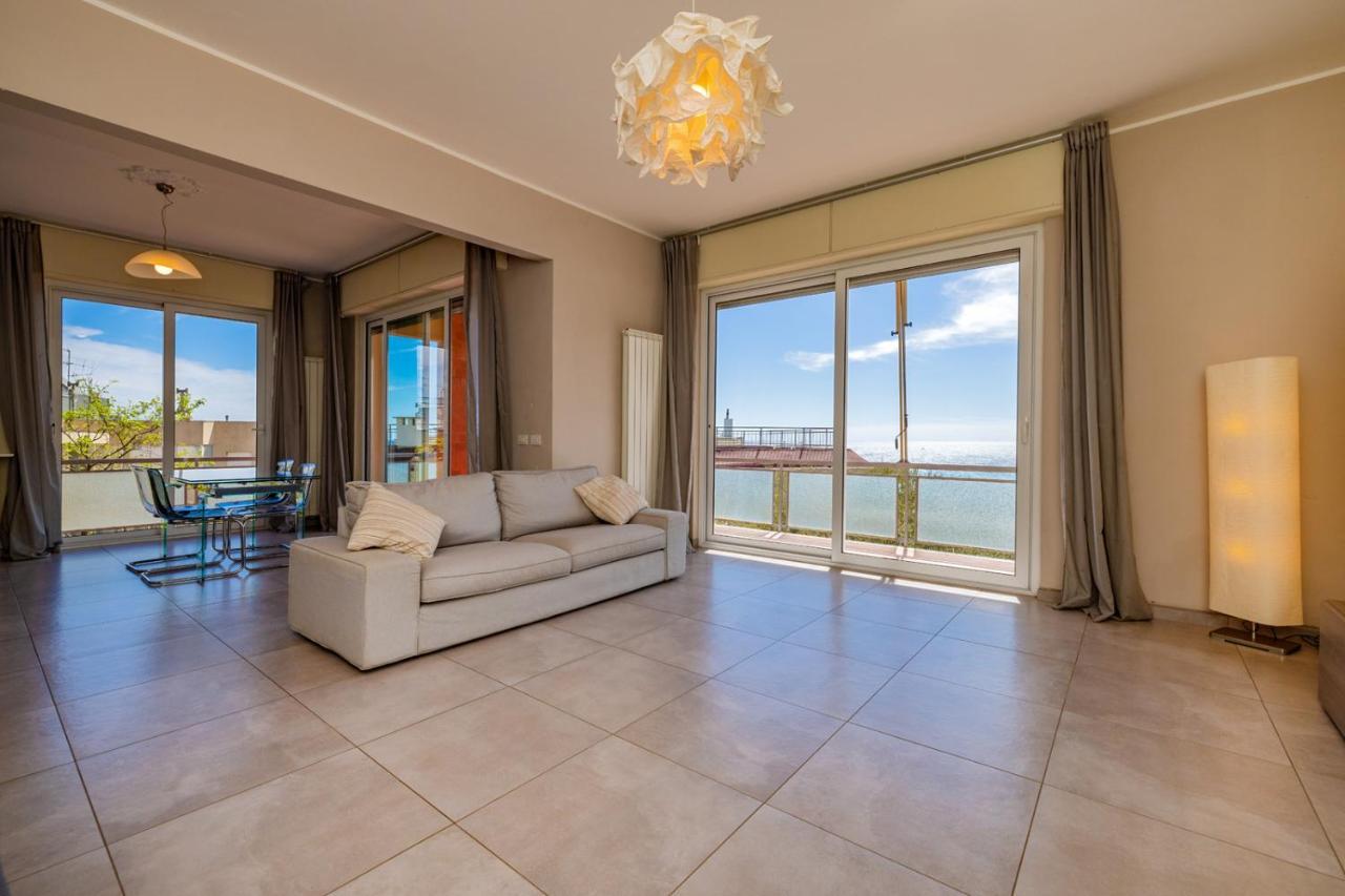 Casa Matilde - Appartamento Vista Mare - Con Posto Auto Finale Ligure Extérieur photo