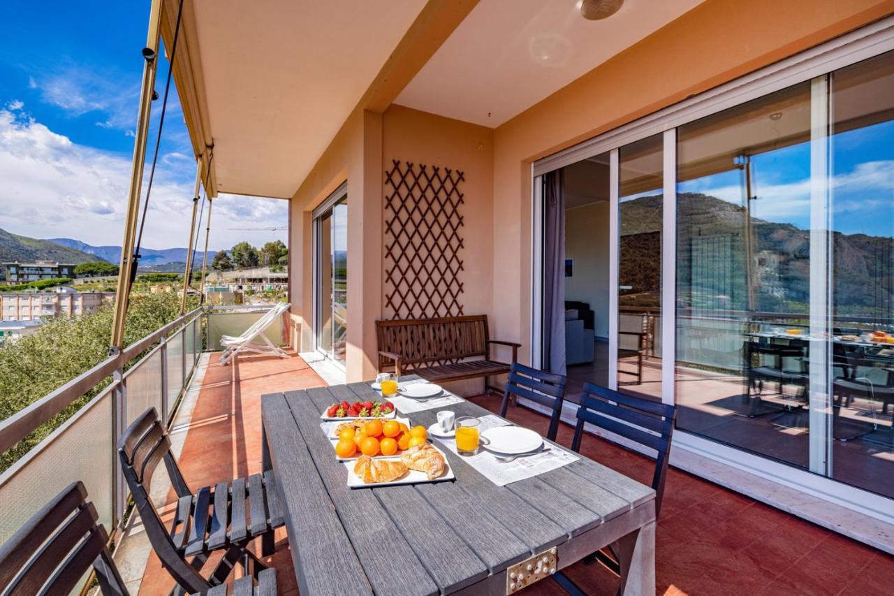 Casa Matilde - Appartamento Vista Mare - Con Posto Auto Finale Ligure Extérieur photo